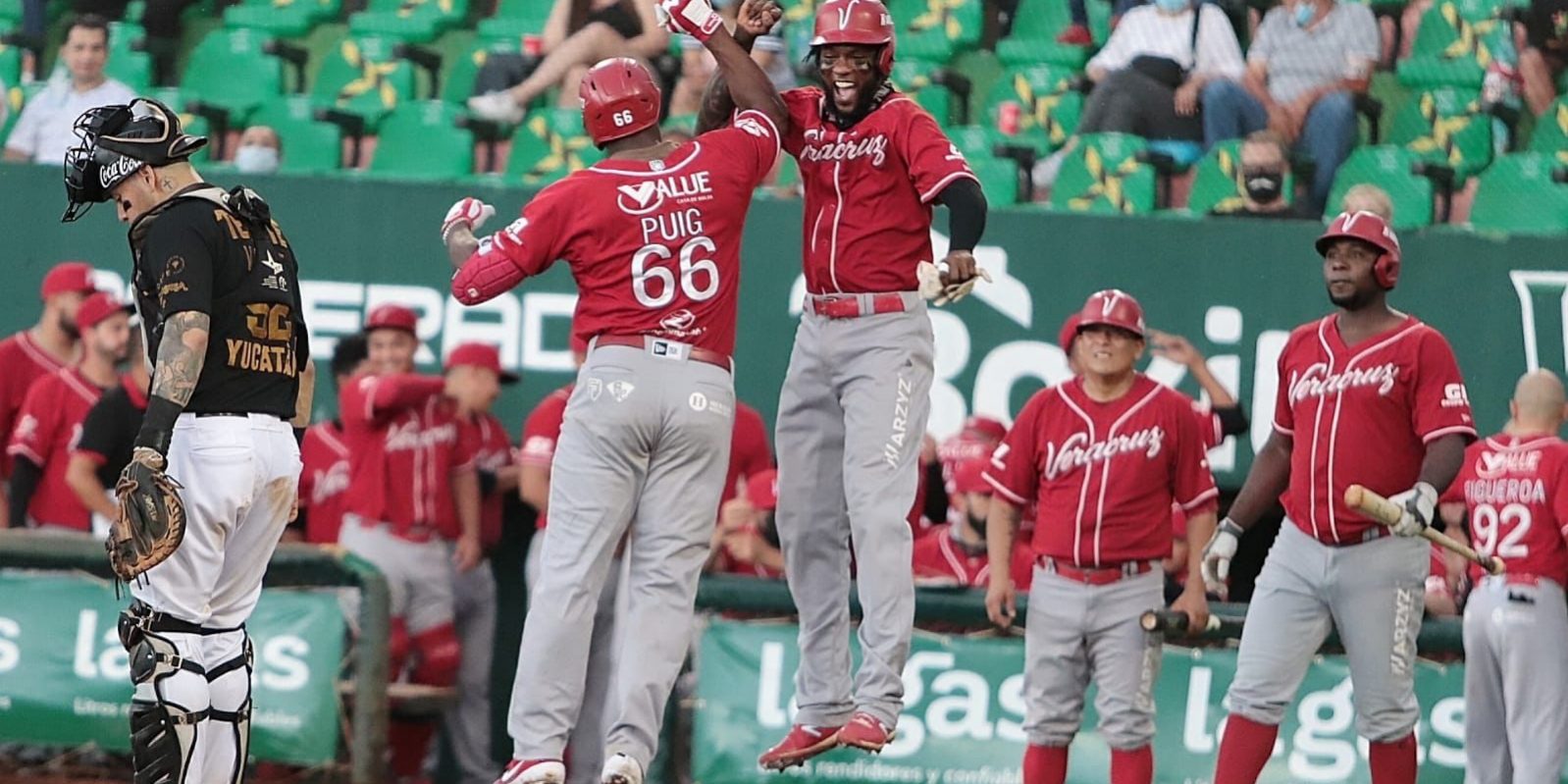 Águila de Veracruz vs. Leones de Yucatán, 2o juego play off, serie empatada, 8×5 del 080821 en Mérida, Yasiel Puig, Héctor Gómez y Jesús Cacao Valdez
