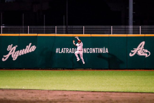 Águila de Veracruz vs. Leones de Yucatán, 5o juego primer play off, leones 3-2, 9×8 1 del 120821 en Veracruz