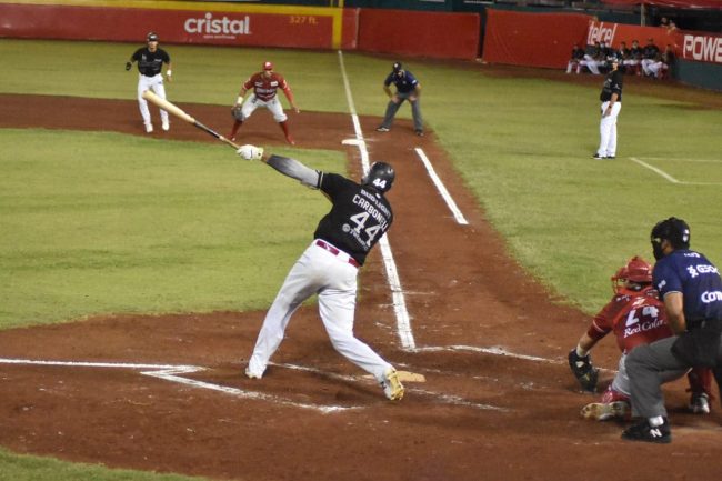 Diablos Rojos del México vs. Piratas de Campeche, juego 63, 3o de la serie, serie para los Diablos 2×1 1 del 050821 en Campeche, Daniel Carbonell