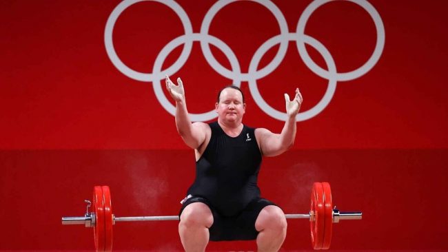 Laurel Hubbard fracasa en juegos olímpicos del 020821 en Tokio