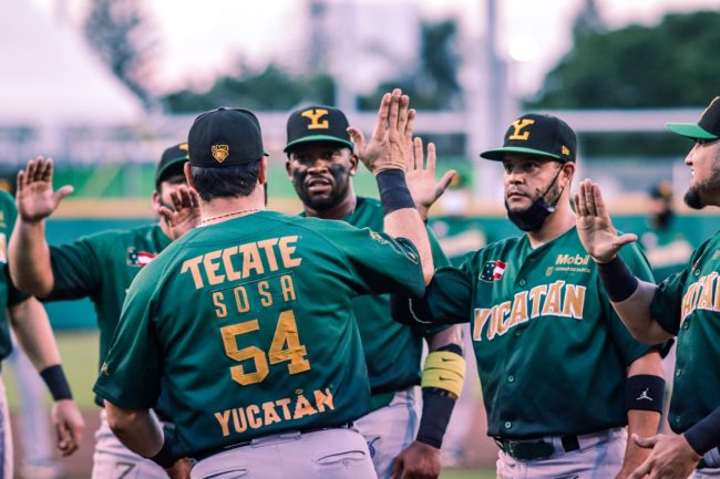 Leones de Yucatán vs. Águila de Veracruz, 3er juego play off, ventaja para los Leones, 7×5 del 100821 en Veracruz, con Yadir Drake, Luis David Matos, Norberto Obeso y Humberto Sosa