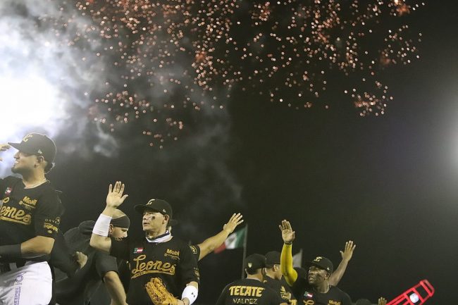 Leones de Yucatán vs. Olmecas de Tabasco, 5o juego play off semifinal de la zona sur, 4-1, Leones avanzan a la final sureña, 3×0, del 220821 en Mérida, José Juan Aguilar, Norberto Obeso y Yadir Drake