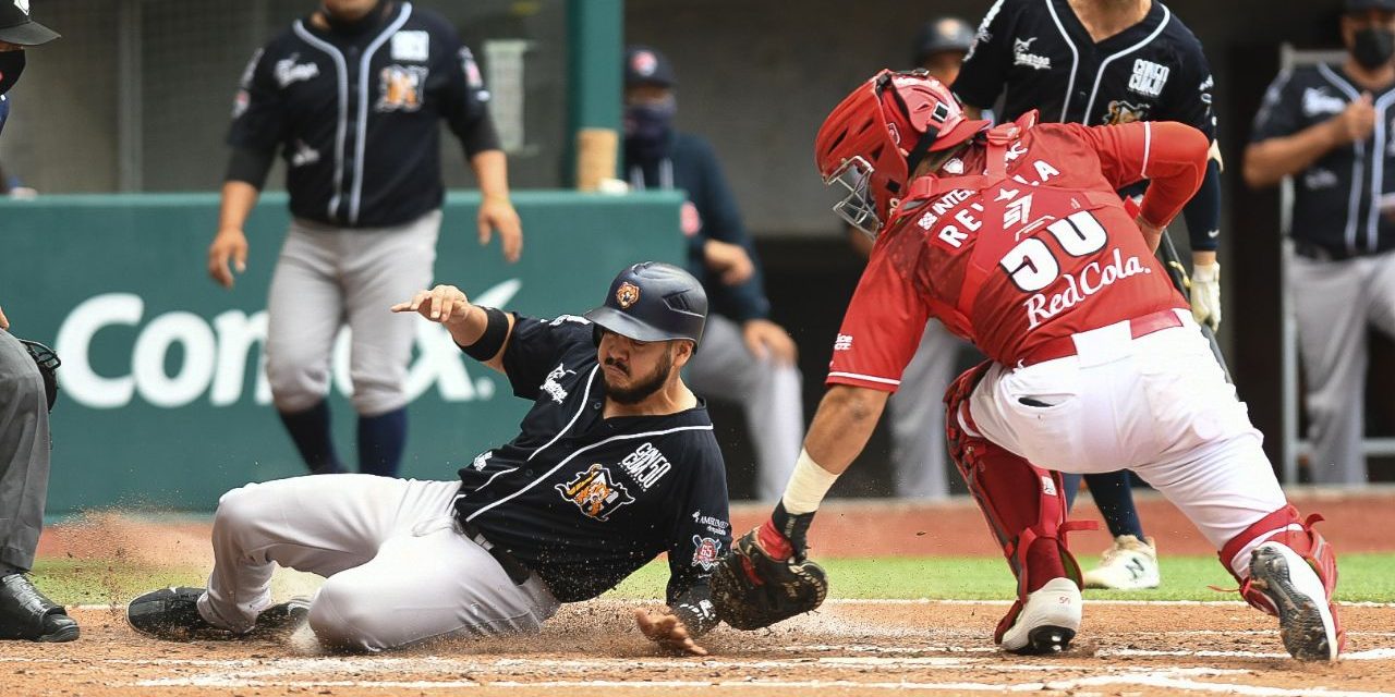 Tigres de QUintana Roo vs. Diablos Rojos del México, juego 63, 2o de la serie, serie empatada, 14×9 del 310721 en Ciudad de México, José Manuel Orozco y Eduardo Revilla