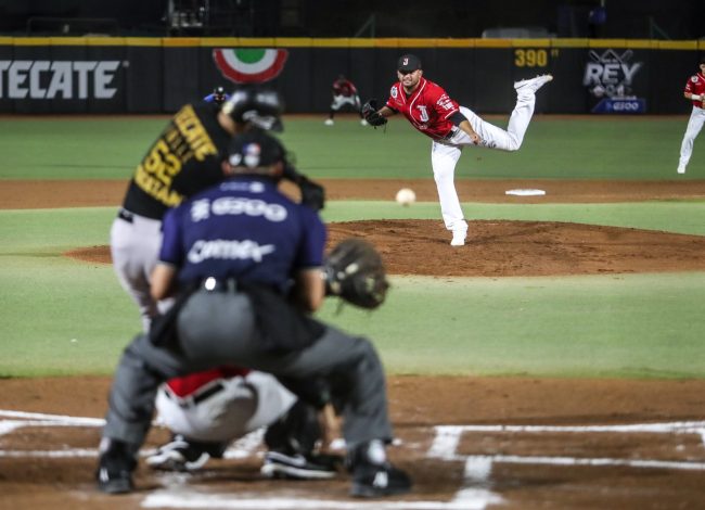 Toros de Tijuana vs. Leones de Yucatán, 6o juego serie del rey, serie 3-3, 10×3 del 140921 en Tijuana