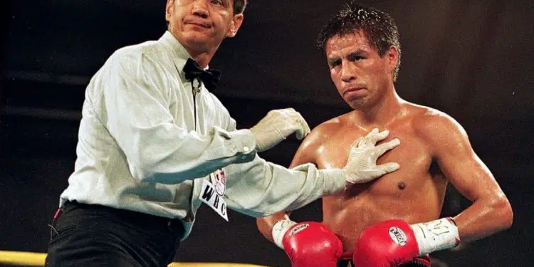 Miguel Ángel González en plena pelea