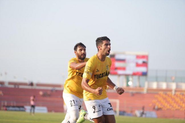 Venados de Yucatán vs. Correcaminos de la Universidad Autónoma de Tamaulipas, fecha 12 torneo de apertura Liga de Expansión 2-1 1 del 121221 en Ciudad Victoria
