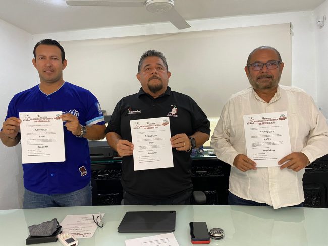 Armando Manzanilla, José Caballero y Juan Méndez presentaciómn try out para realizarse en el parque Kukulcán, del 291221