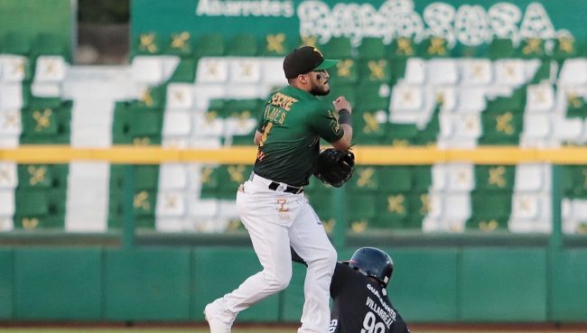 Bravos de León vs. Leones de Yucatán, juego 38, 2o de la serie, serie empatada, 7×2 8 del 070721 en Mérida, Jorge Flores con Brandon Villarreal