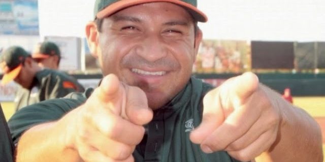 Willie Romero vacilando