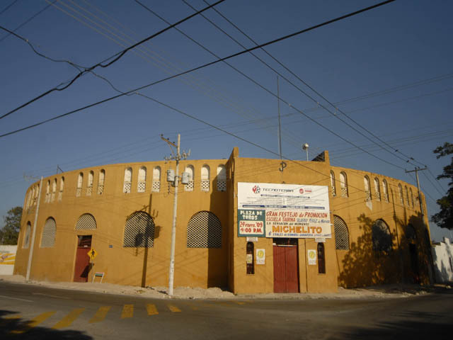 plaza mérida fachada