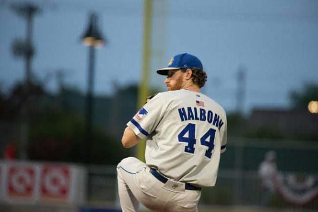Kile Halbohn, contratado por los Piratas de Campeche, como su cerrador para la campaña 2022 de la LMB