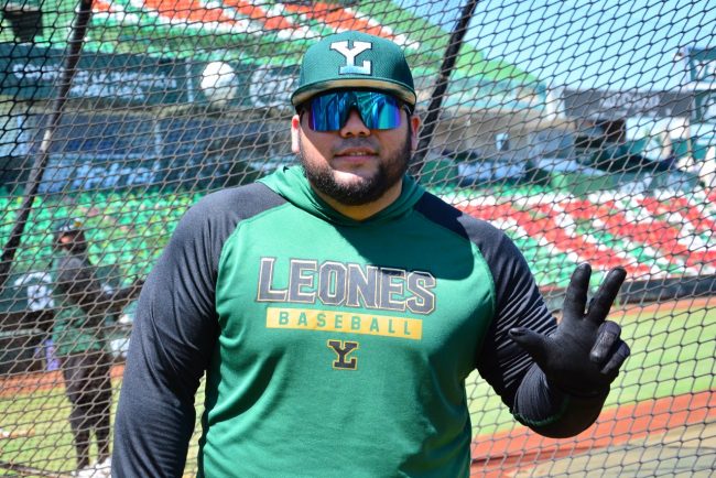 Luis Felipe Pepón Juárez inicio pretemporada Leones de Yucatán del 170322 en parque Kukulcán