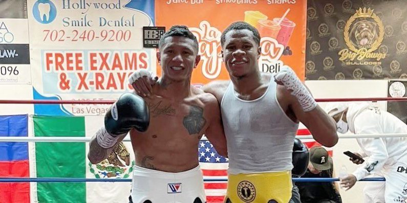 Miguel Berchelt con Devin Haney, sparring del 090322 en Las Vegas