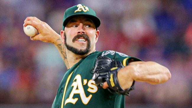 Mike Fiers, contratado por los Leones de Yucatán el 240322