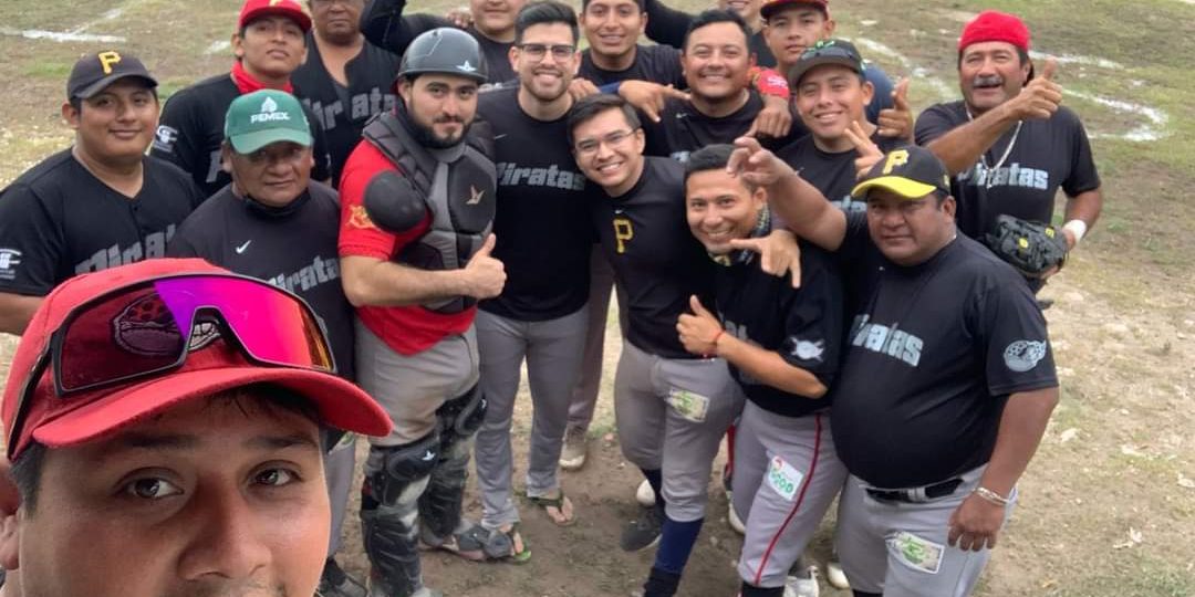 Piratas de Komchén Selfie ganadora