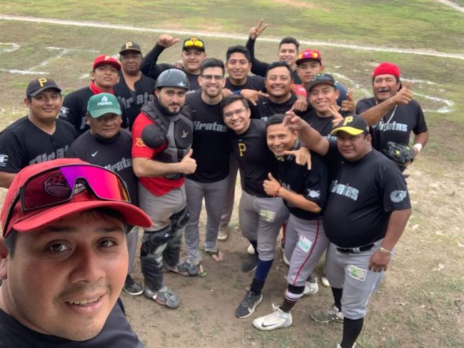 Piratas de Komchén Selfie ganadora