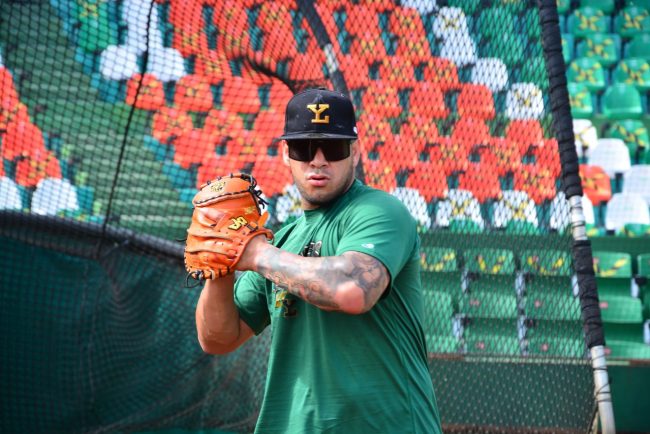 Sebastián Valle, entrenamiento de prepretemporada del 080322 en parque Kukulcán