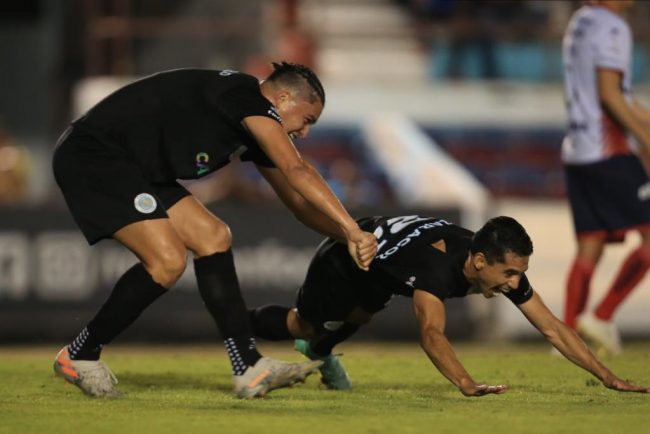 Cancún F.C. vs. Tepatitlán Alteños, juego reclasificación califican a 4os de final 2-2 tiempo regular 4-1 penales 6-3 total, 10 del 210422 en Cancún, 1a clasificación a 4os en su historia