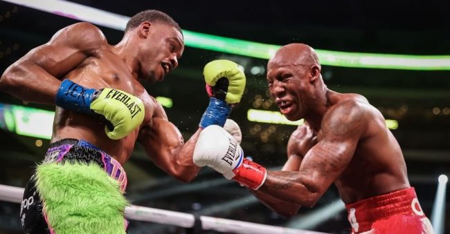 Errol Spence vs. Yordenis Ugas gkot 10 retuvo campeonatos mundiales wélter CMB y FIB ganó el súpercampeonato mundial wélter de la AMB, 2 del 160422 en Dallas