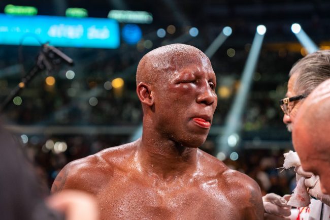 Errol Spence vs. Yordenis Ugas gkot 10 retuvo campeonatos mundiales wélter CMB y FIB ganó el súpercampeonato mundial wélter de la AMB, 3 del 160422 en Dallas