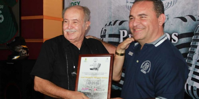 José Camerino Márquez con Mario Peniche Gorocica