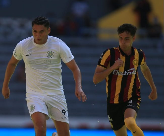 Leones Negros de la U de G. vs. Cancún F.C. fecha 17, última torneo regular de clausura, 1-0 5 del 130422 en Guadalajara, estadio Jalisco