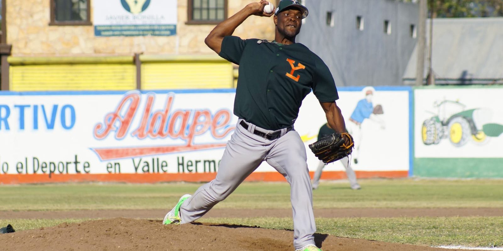 Leones de Yucatán vs. Selección Regional de Valle Hermoso 13×1, juego de pretemporada, 3 del 090422 en Valle Hermoso, Tamaulipas, Radhamés Liz