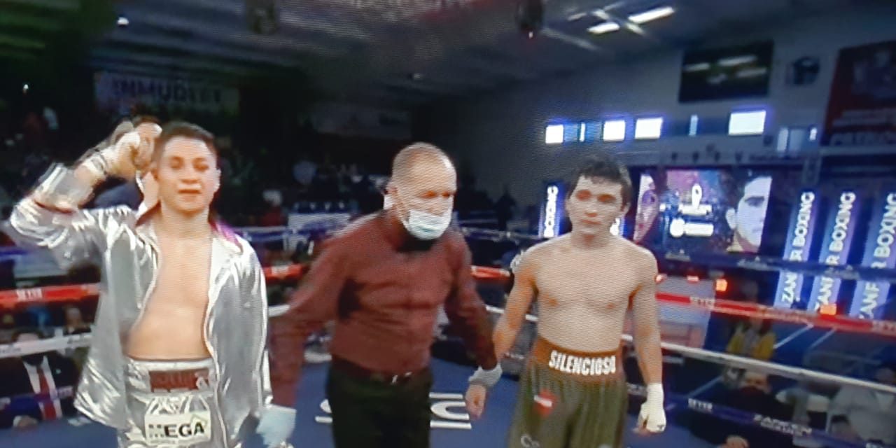 Ángel Daniel Alemán García, vencedor de Dénovan Salazar, gdu 6 del 150522 en Ensenada