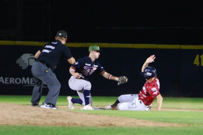 Bravos de León vs. Tigres de Quintana Roo, juego 34, 1o de la serie, 12×7 3 del 300522 en León
