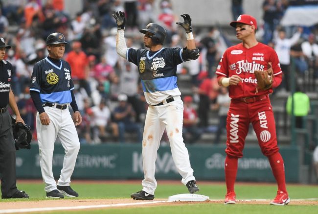 Diablos Rojos del México vs. Tigres de QUintana Roo, 10o juego para los Tigres, 2o de la serie, serie empatada, 8×6, del 030522 en la Ciudad de México