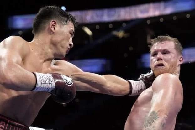 Dmitry Bivol vs. Saúl Canelo Álvarez gdu 12 6 del 070522 en Las Vegas retuvo el súpercampeonato mundial semicompleto de la AMB