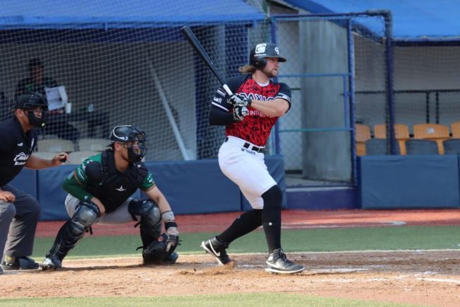 Guerreros de Oaxaca vs. Leones de Yucatán, juego 27 de los Leones, 3o de la serie, serie para los Guerreros, 10×7, 7 del 220522 en Oaxaca, Kyle Martín, grand slam definidor del juego en la 8a