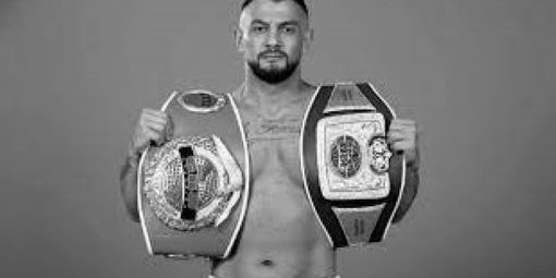 Musa Yamak, boxeador muerto de un infarto el 140522 en Garching, Alemania, ante el ugandés Hamza Wandera cuando salía a pelear al tercer round