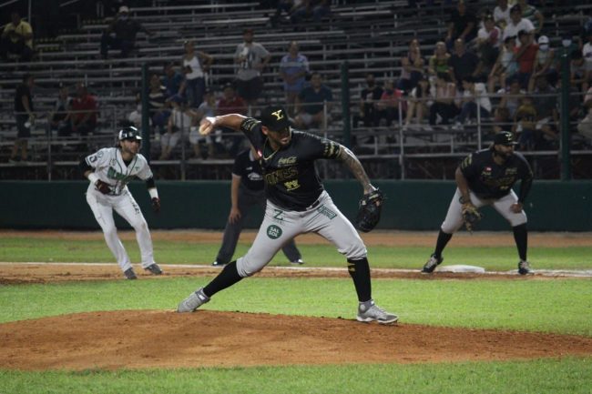 Olmecas de Tabasco vs. Leones de Yucatán juego 16 de los Leones, 1o de la serie, 6×2 del 090522 en Macuspana, debut melenudo en Macuspana, con Yoanner Negrín, Francisco Lugo y Art Charles