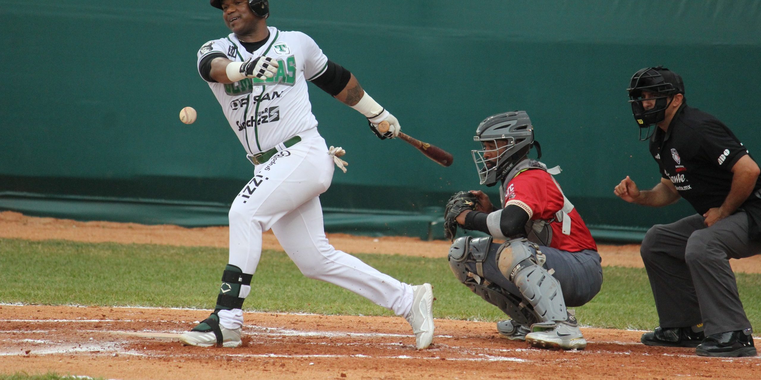 Olmecas de Tabasco vs. Pïratas de Campeche, juego 9, 3o de la serie, serie para los Piratas, 5×3, del 010522 en Macuspana, Maikel Serrano