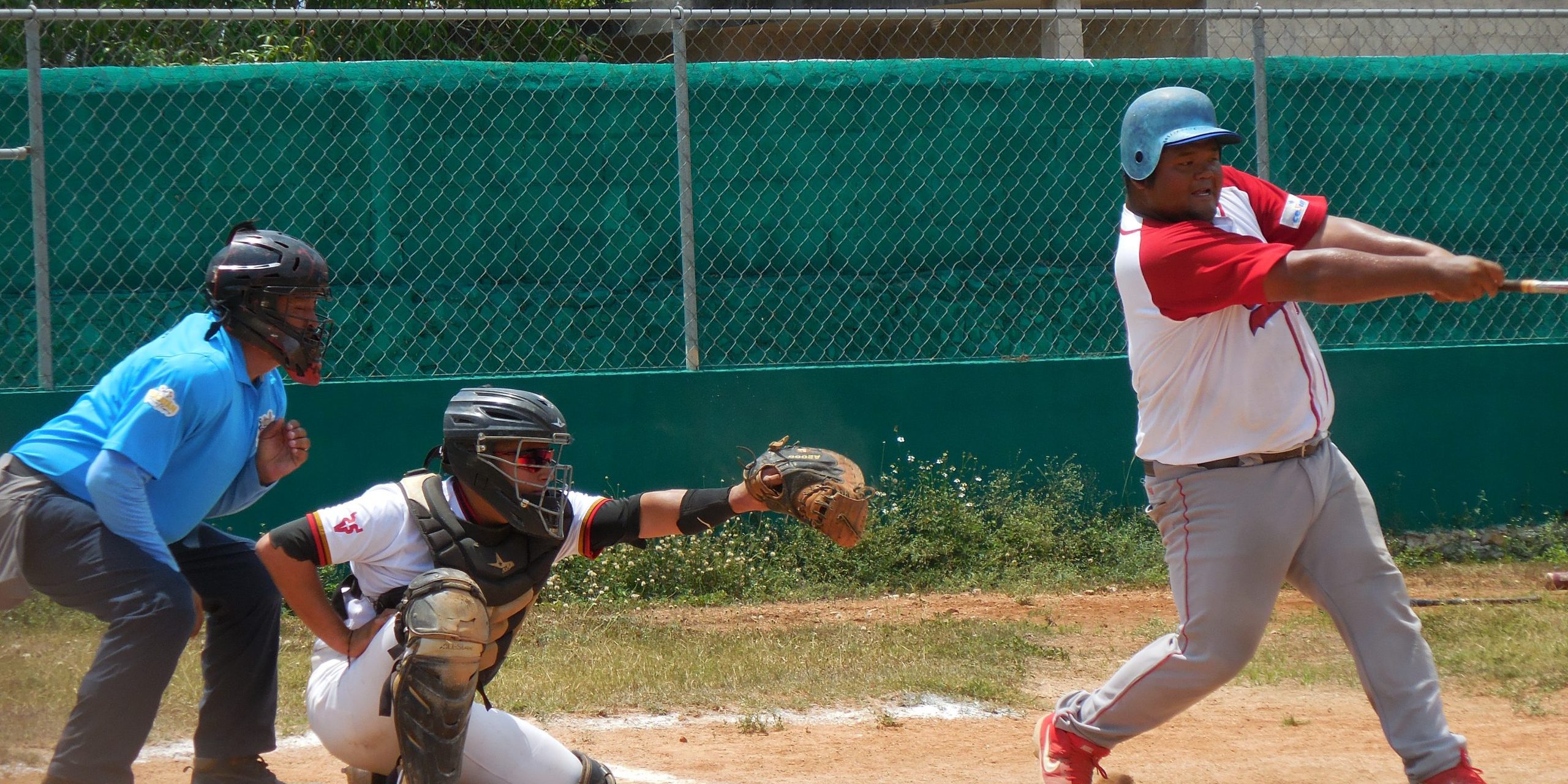 liga motuleña, el bravo Luis Medina dio par de hits