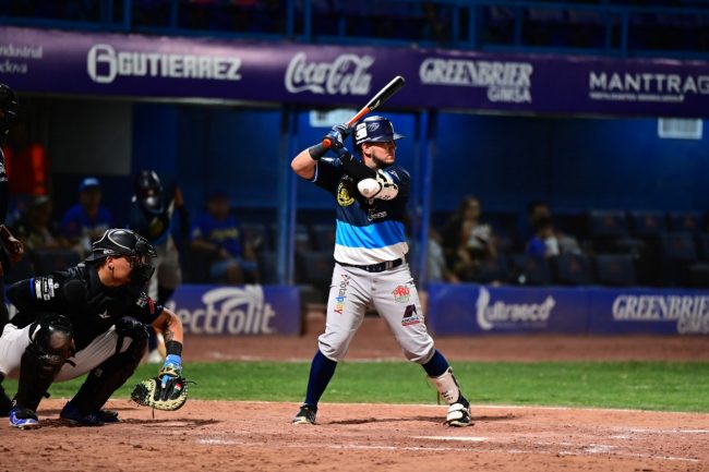 Acereros de Monclova vs. Tigres de Quintana Roo, juego 48, 3o de la serie, barrida de Monclova, 5×20, del 160622 en Monclova, 8a derrota al hilo