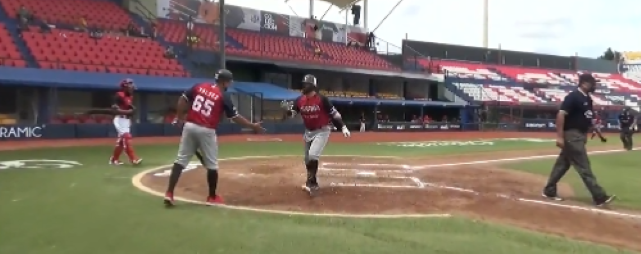 Guerreros de Oaxaca vs. Piratas de Campeche, juego 46, 1o de la serie, 1o de doble cartelera, 10×1, 2 del 150622 en Oaxaca, jonrón de Orlando Piña de los Guerreros, 4o del año