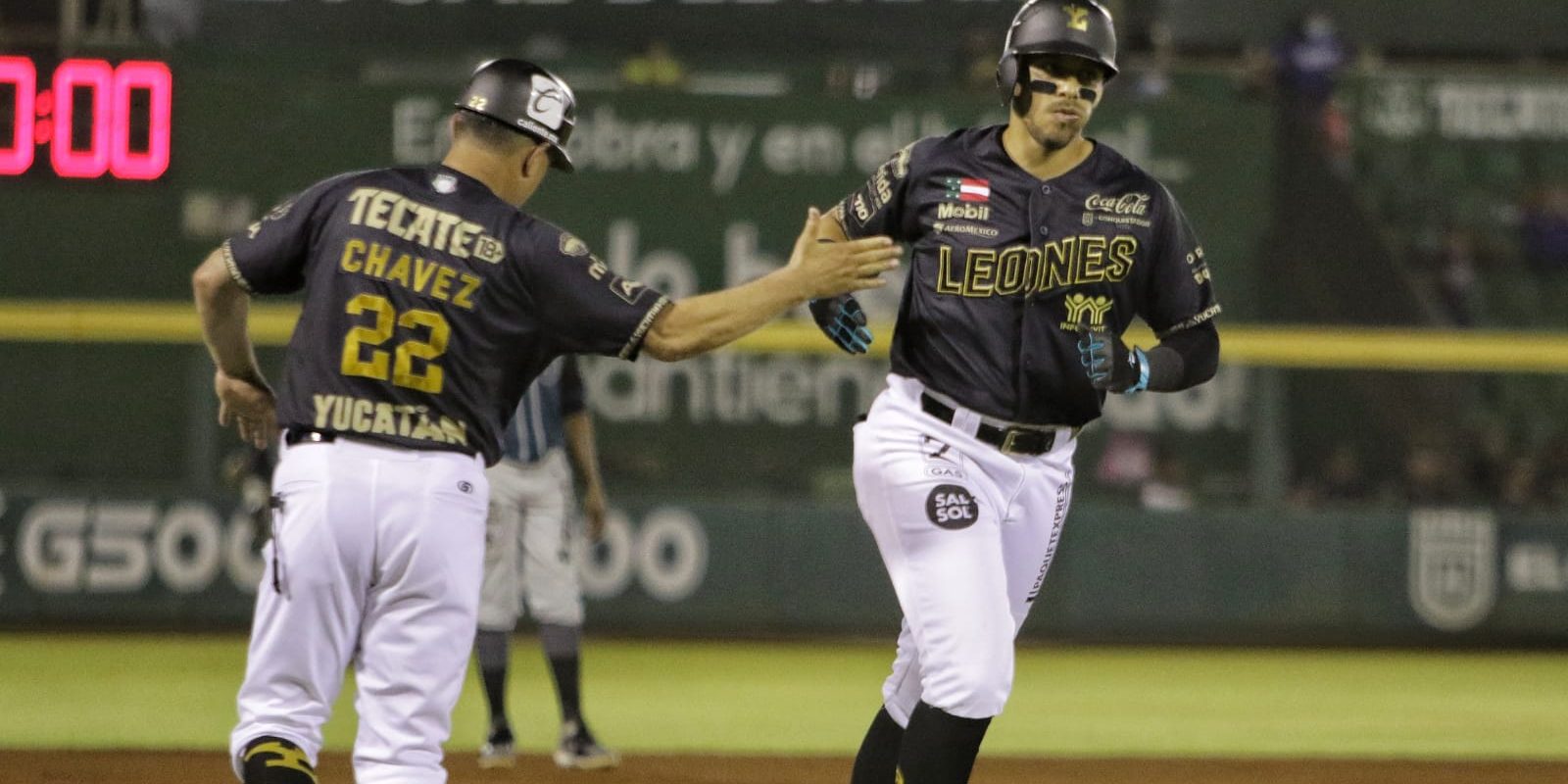 Leones de Yucatán vs. Saraperos de Saltillo, juego 43, 1o de la serie, 14×1 6 del 100622 en Mérida, Cristhian Adames, dos jonrones, uno grand slam