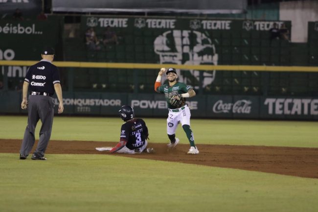 Leones de Yucatán vs. Sultanes de Monterrey, juego 41, 20 de la serie, serie empatda, 2×0 del 080622 en Mérida, Marco Jaime