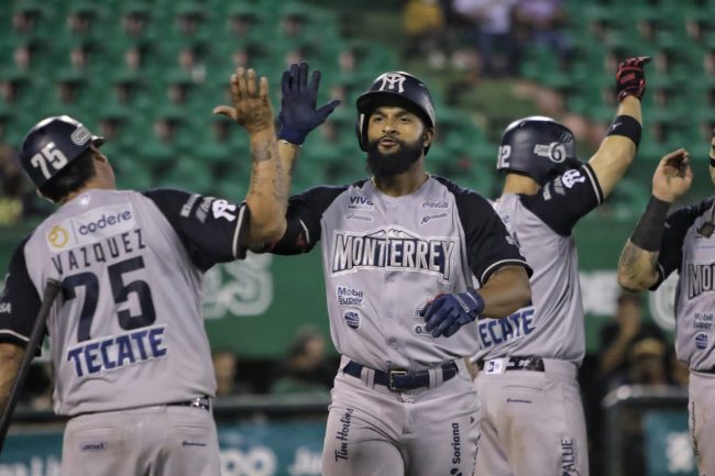 Sultanes de Monterrey vs. Leones de Yucatán, juego 40, 1o de la serie, 15×4, del 070622 en Mérida, Zoilo Almonte, pegó dos jonrones