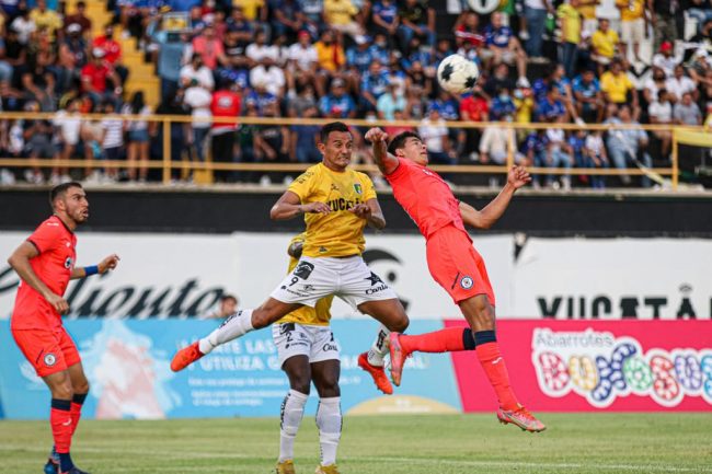 Venados de Yucatán vs. Cruz Azul, partido amistoso 2-1 del 120622 en Mérida