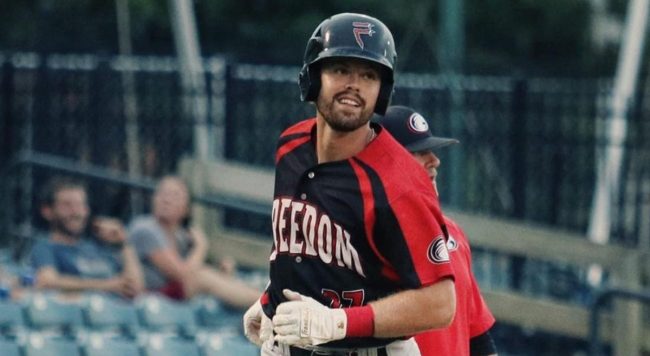 Chad Sedio contratado por los Leones de Yucatán el 110722