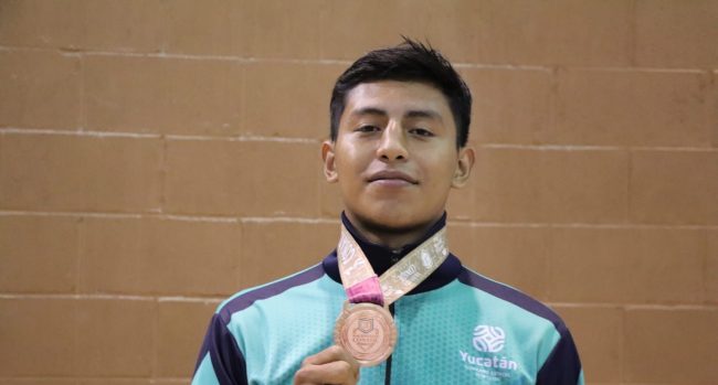 Eduardo Herrera Hernández, medalla de bronce de boxeo juegos de la conade sinaloa junio 27 2022