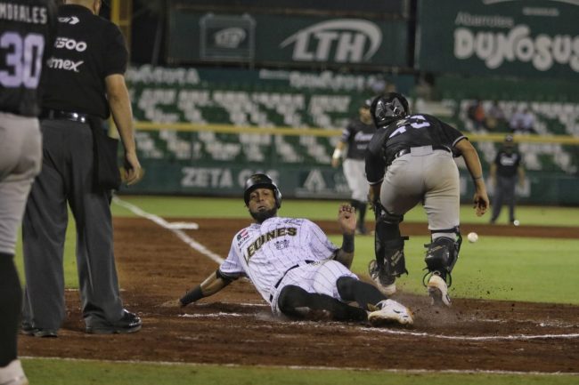 Leones de Yucatán vs. Guerreros de Oaxaca, juego 75, 1o de la serie, 4×1, del 220722 en Mérida, José Cafecito Martínez