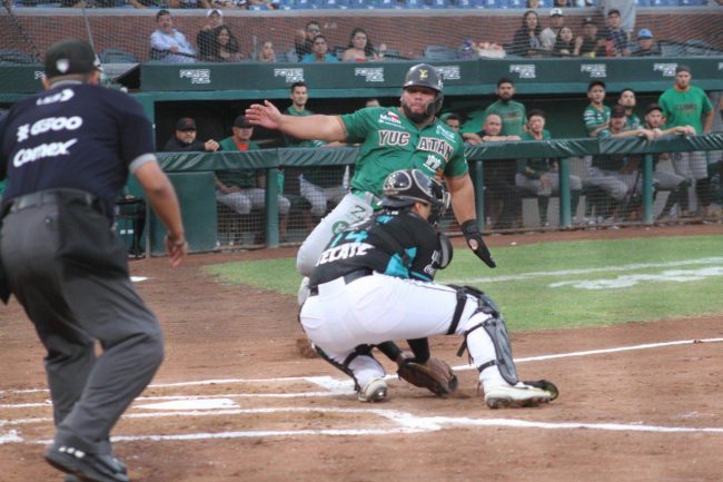 Saraperos de Saltillo vs. Leones de Yucatán, juego 79, 2o de la serie, serue empatada, 11×5, 1 de. 270522 en Saltillo, Luis Felipe Pepón Juárez, out en home
