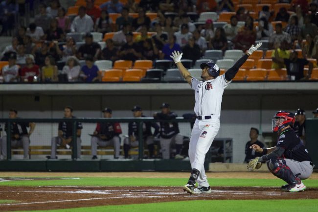 Tigres de Quintana Roo vs. Bravos de León, juego 63, 3o de la serie, serie para los Tigres, 4×3, del 070722 en Cancún, Lázaro Hernández, jonrón del triunfo en la 9a