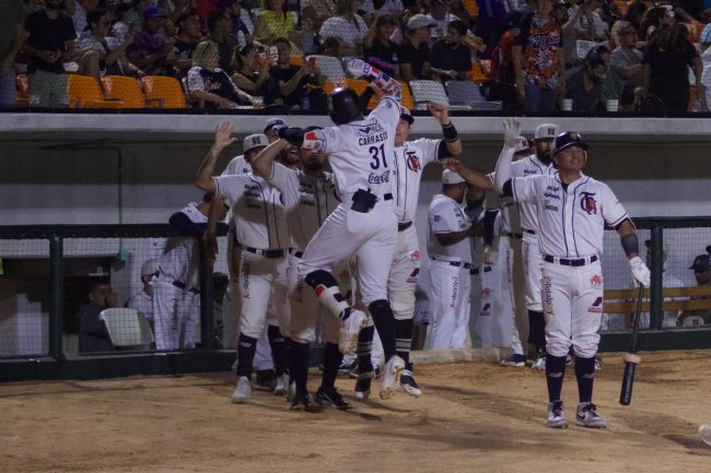 Tigres de Quintana Roo vs. Leones de Yucatán, juego 57 para ambos, 3o de la serie, barrida a los Leones, 14×5, 7 del 300622