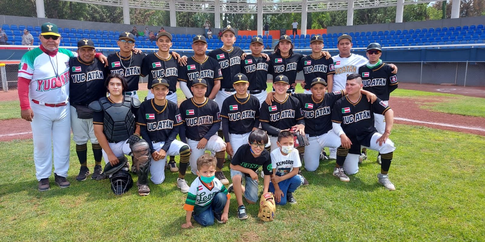 selección yucateca de béisbol en torneo 15-16 años en Aguascalientes con Pedro Perucho Ortiz