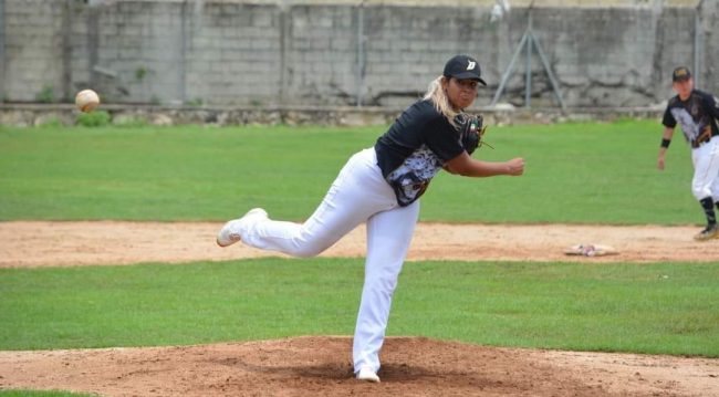 Adriana Palma pierde ante la universidas Marista en debut en torneo metropolitano del 280822